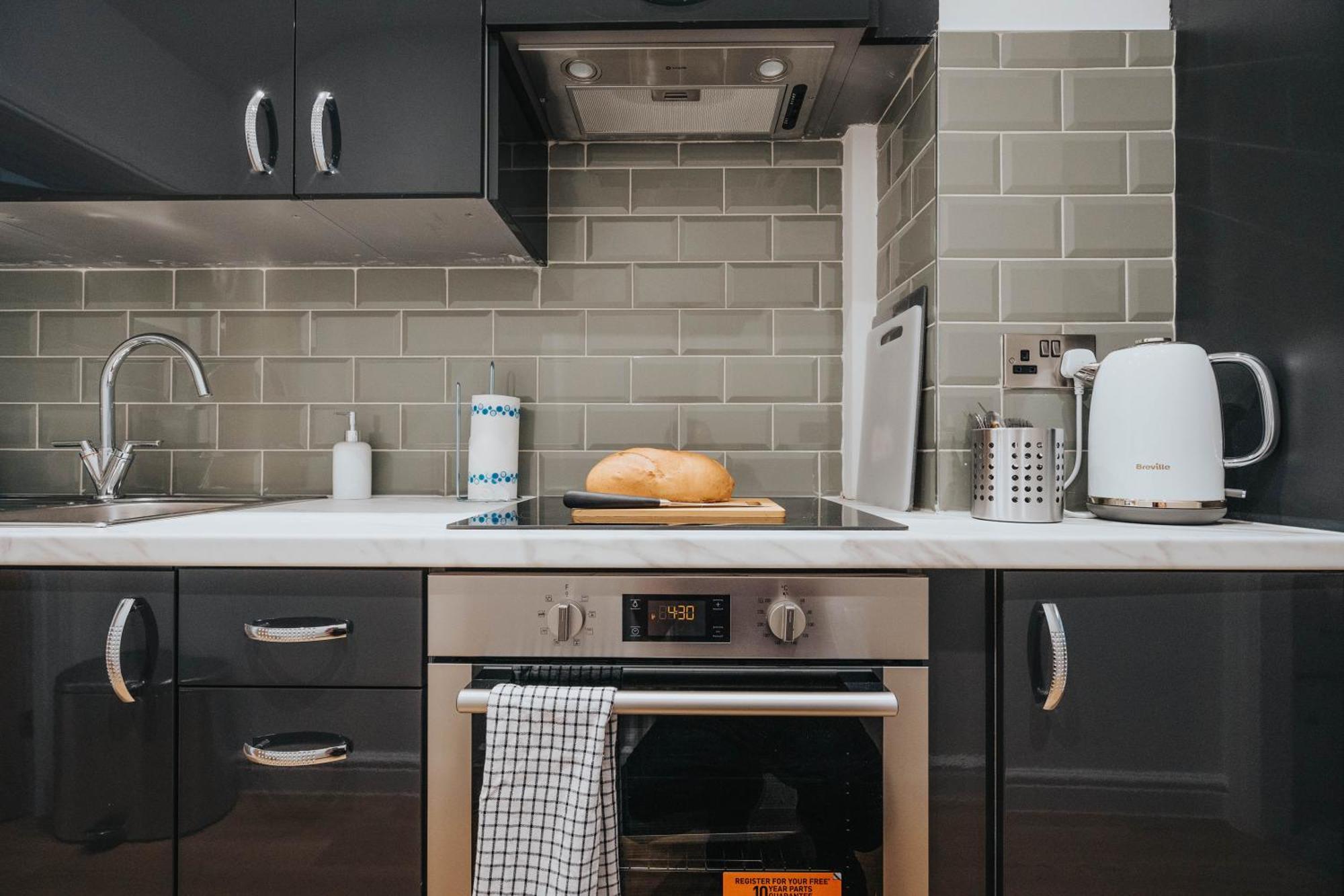 Buxton Apartment - 1 Bed, Free Parking, Wi-Fi Hazel Grove Экстерьер фото