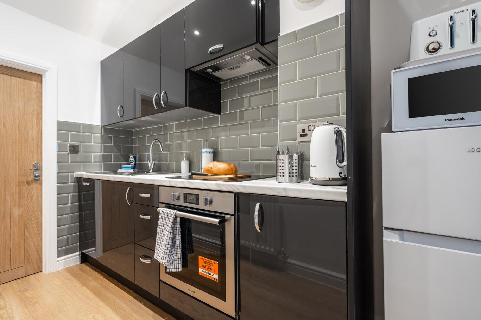 Buxton Apartment - 1 Bed, Free Parking, Wi-Fi Hazel Grove Экстерьер фото
