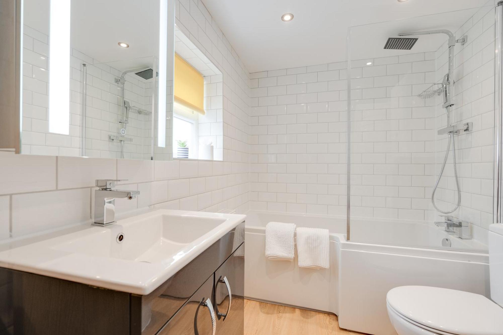 Buxton Apartment - 1 Bed, Free Parking, Wi-Fi Hazel Grove Экстерьер фото