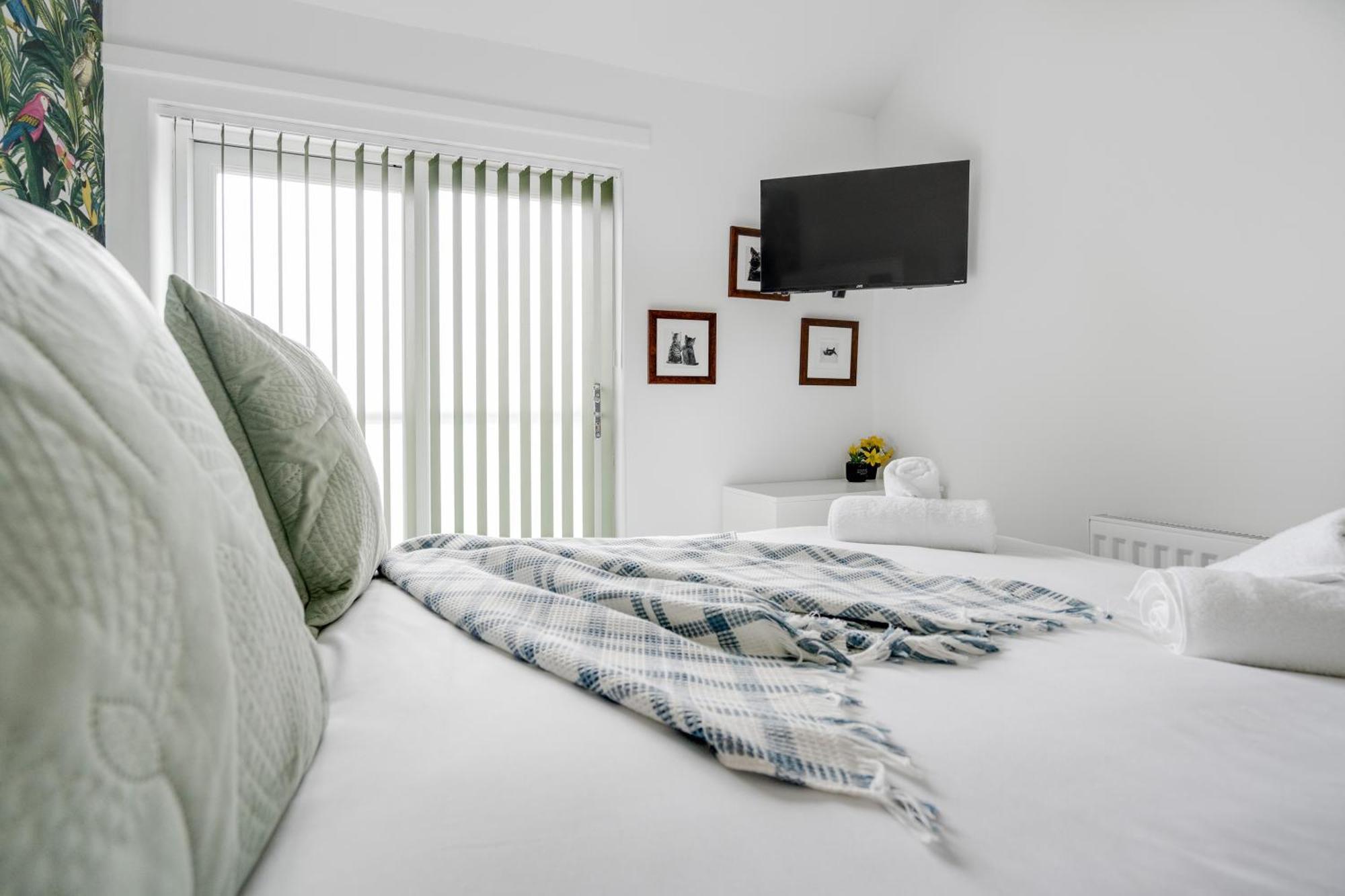 Buxton Apartment - 1 Bed, Free Parking, Wi-Fi Hazel Grove Экстерьер фото